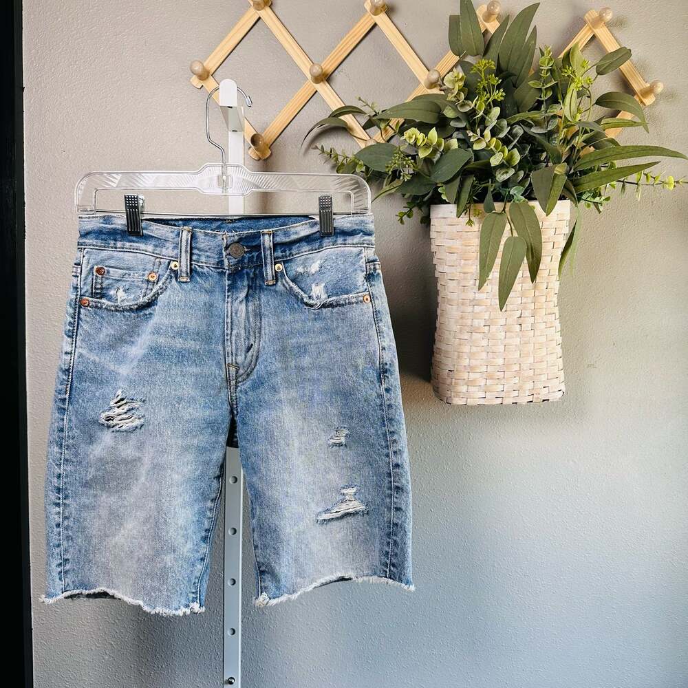 American Eagle, Mid-Rise Distressed Acid Wash Denim Shorts, Bermuda Women's 26